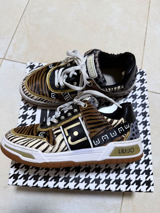 Кеди,кросівки,сліпони liu jo