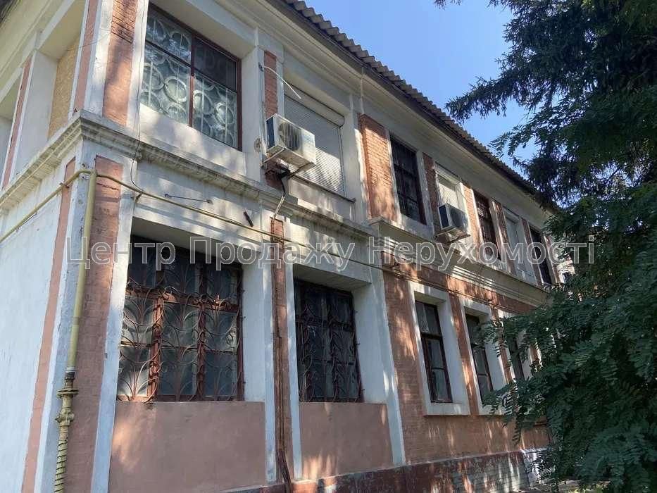 Продам 1/2 отдельно стоящего здания район Французского бульвара