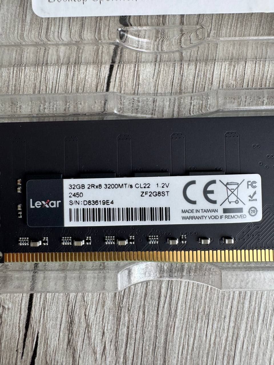 Оперативна памʼять Lexar DDR4 32GB 3200MHz CL22 (LD4AU032G-B3200ASST)