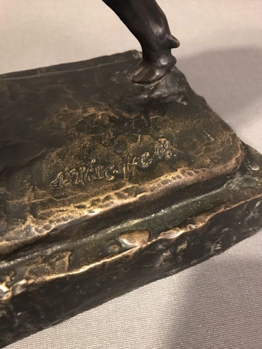 Żubr Rzeźba  Albert Wille  Berlin