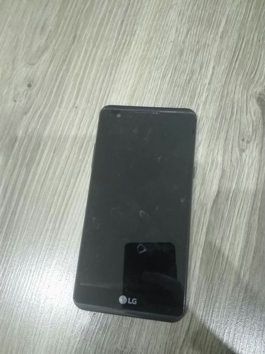 Sprzedam uszkodzony telefon LG x power k220 ze wszystkimi akcesoriami