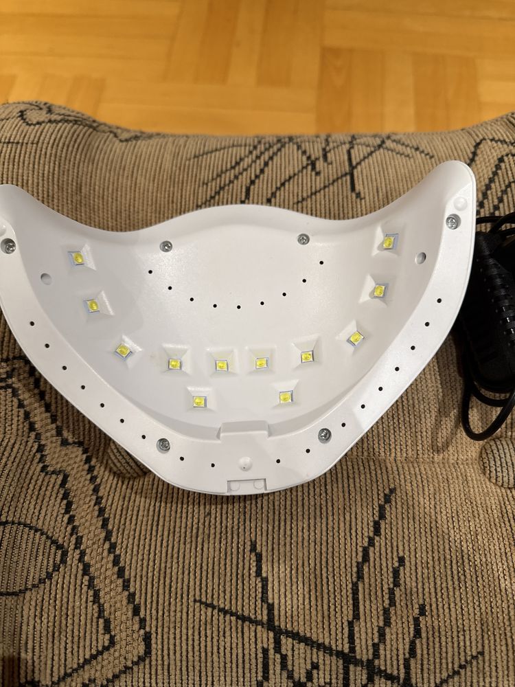 Lampa do paznokci 12 w