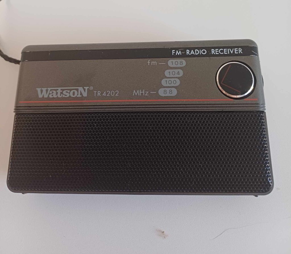 FM Radio Receiver TR4202