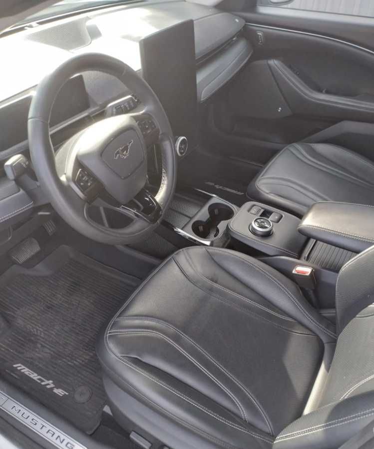 Двері ford mustang mach-e Шрот Разборка Розборка мустанг мач е