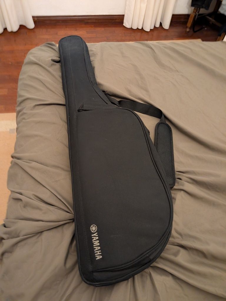 Yamaha silent SLG 200NW NT