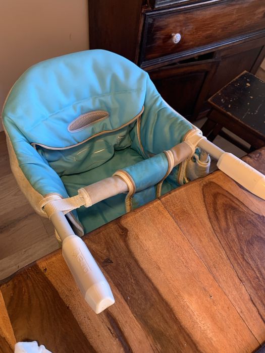 cadeira de refeição portátil