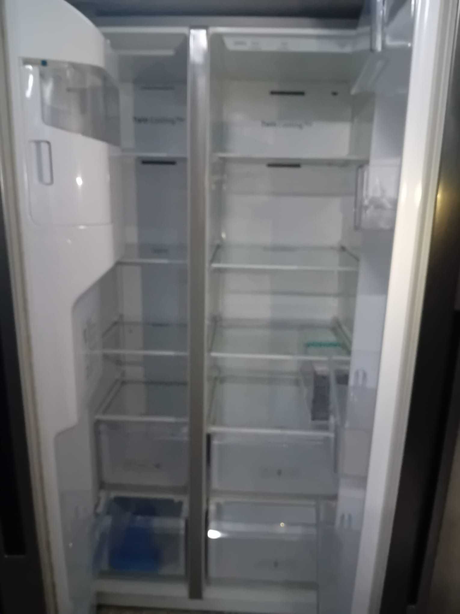 Frigorífico Americano Samsung com extra de Água/Gelo/Granizado.