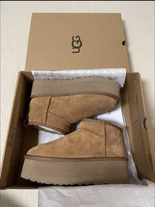 UGG_Classic_Ultra_Mini_Platformie_R.40