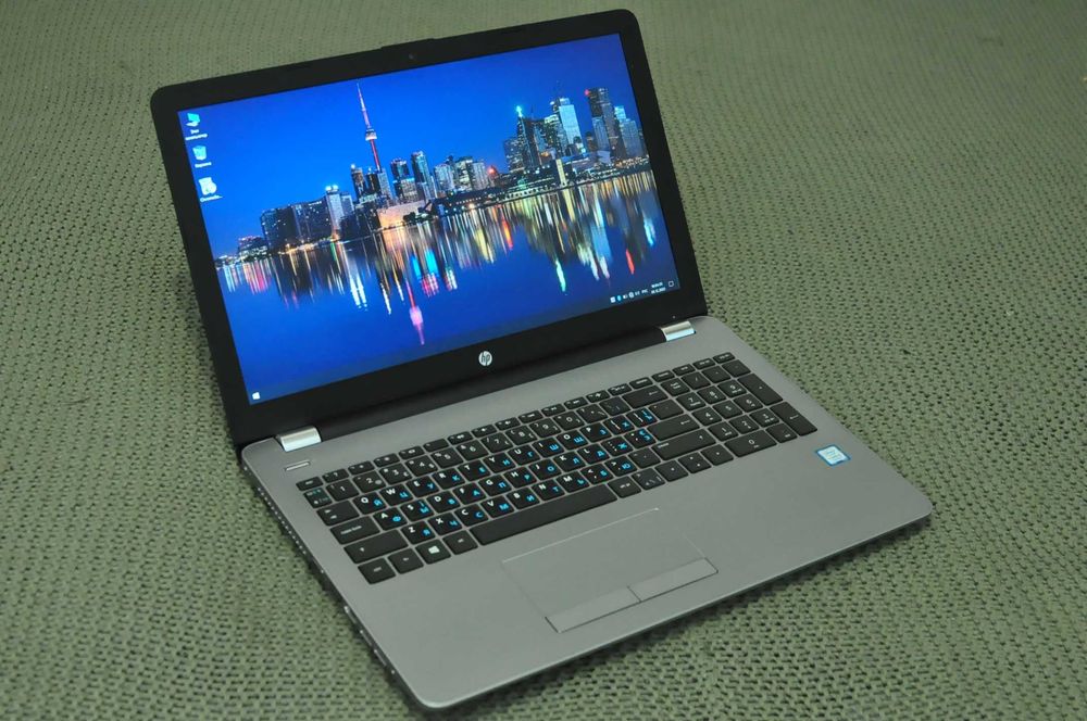 Игровой ноутбук HP 250 G6 (Core i5/8Gb/SSD/video -2Gb)