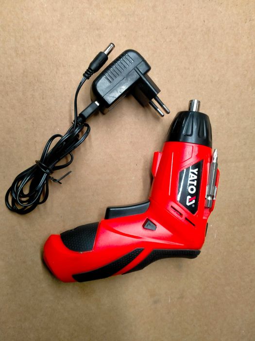 Wkrętak AkumulatorowyY 3,6V 1,3 AH
YATO YT-82760