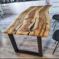 Blat stołu z orzecha włoskiego natural edge epoxy