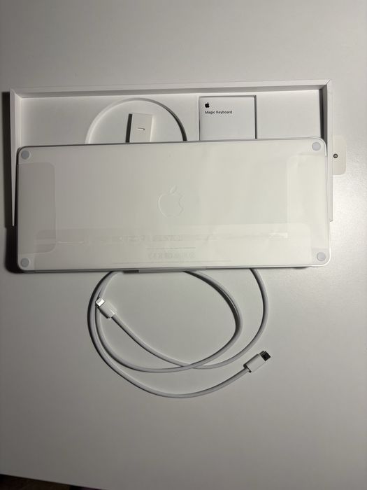 Kalwiatura Apple Magic Keyboard