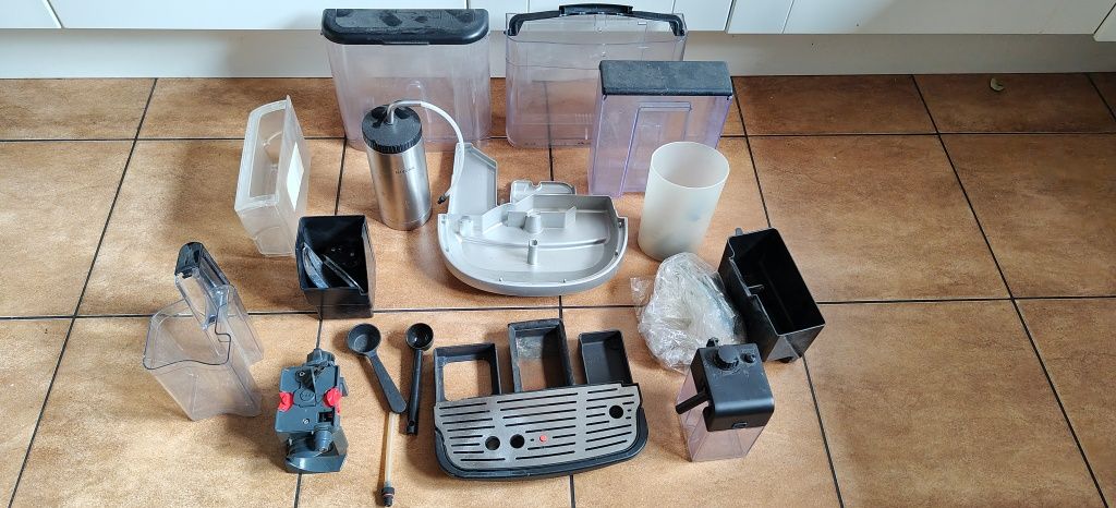 Części pojemniki itp. Nivona DeLonghi. Ekspres do kawy