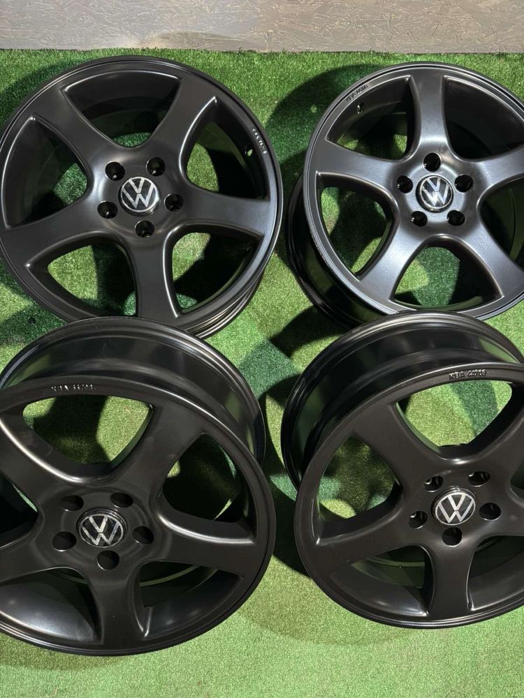 Диски Volkswagen Audi Skoda 5:112r17 комплект тітани б/у склад