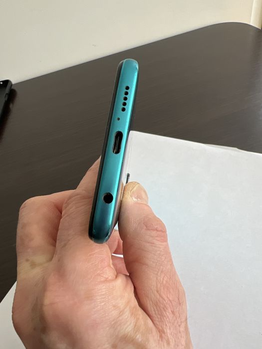 Smartfon Xiaomi Redmi Note 9 Pro w dobrym stanie.