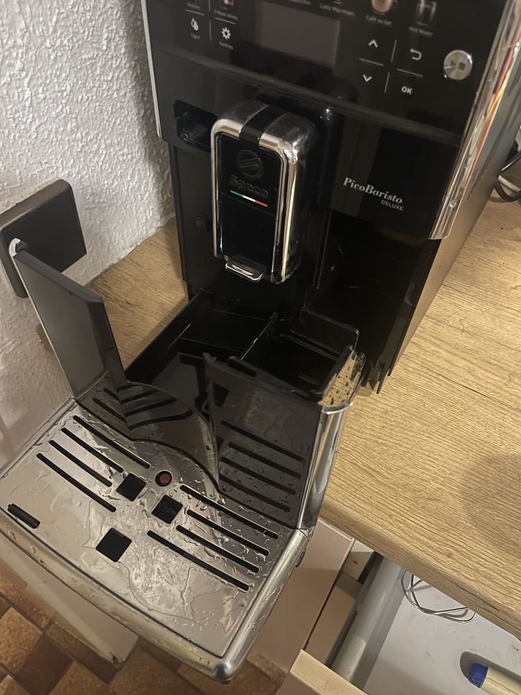 Кавомашина Saeco PicoBaristo deluxe SM5570