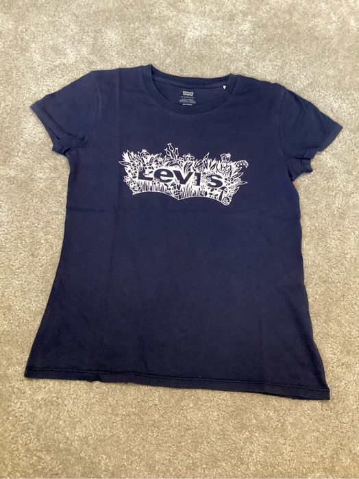 Granatowy podkoszulek Levisa