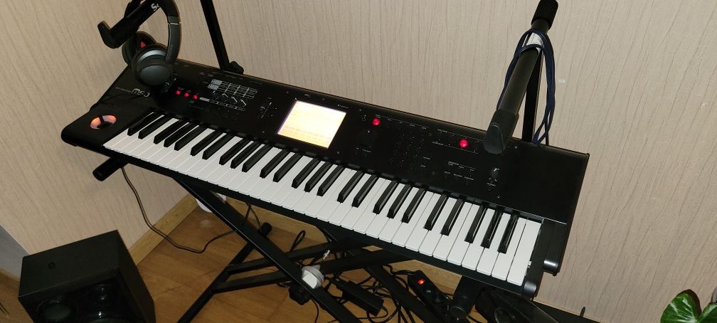 KORG M50 стан нового