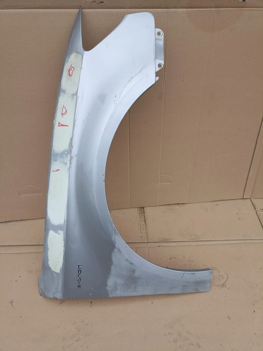 Błotnik prawy audi a3 etron 8v oryginał