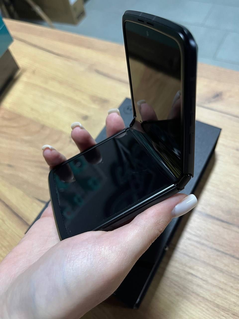 Motorola Razr 2022 8/256GB Satin Black
