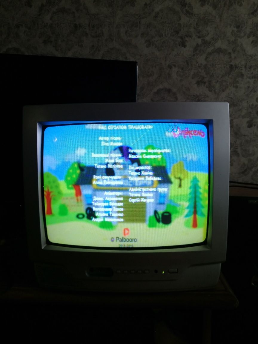 Телевизор цветной компактный JVC