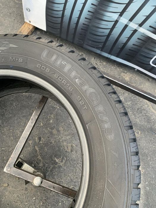 Шини 205/60 R16 Goodyear зима 2022  рік 7,5 мм
