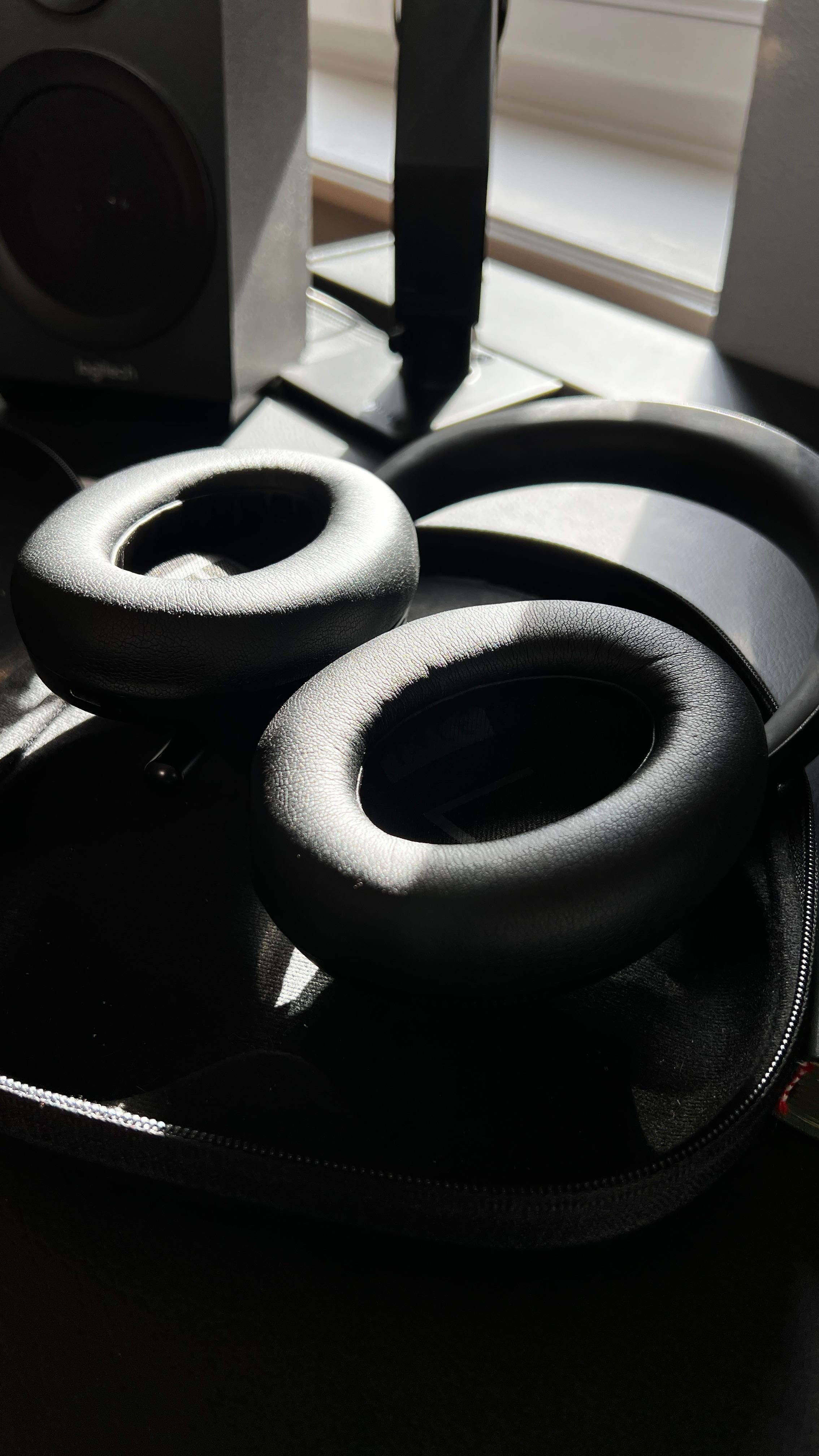 Bose 700 Noise Cancelling – Stan idealny