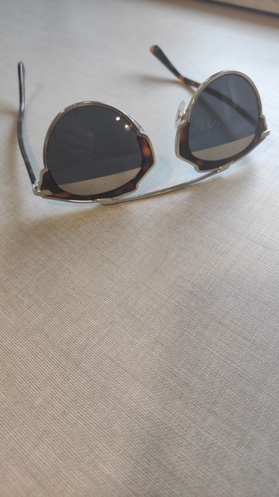 Óculos de sol DIOR ( ORIGINAIS)