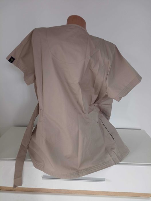 Куртка блузка медична 56 р. На запах колір сафарі