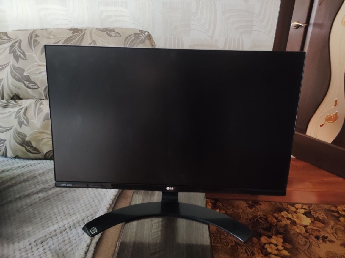 Монитор LG  100Гц (на восстановление)