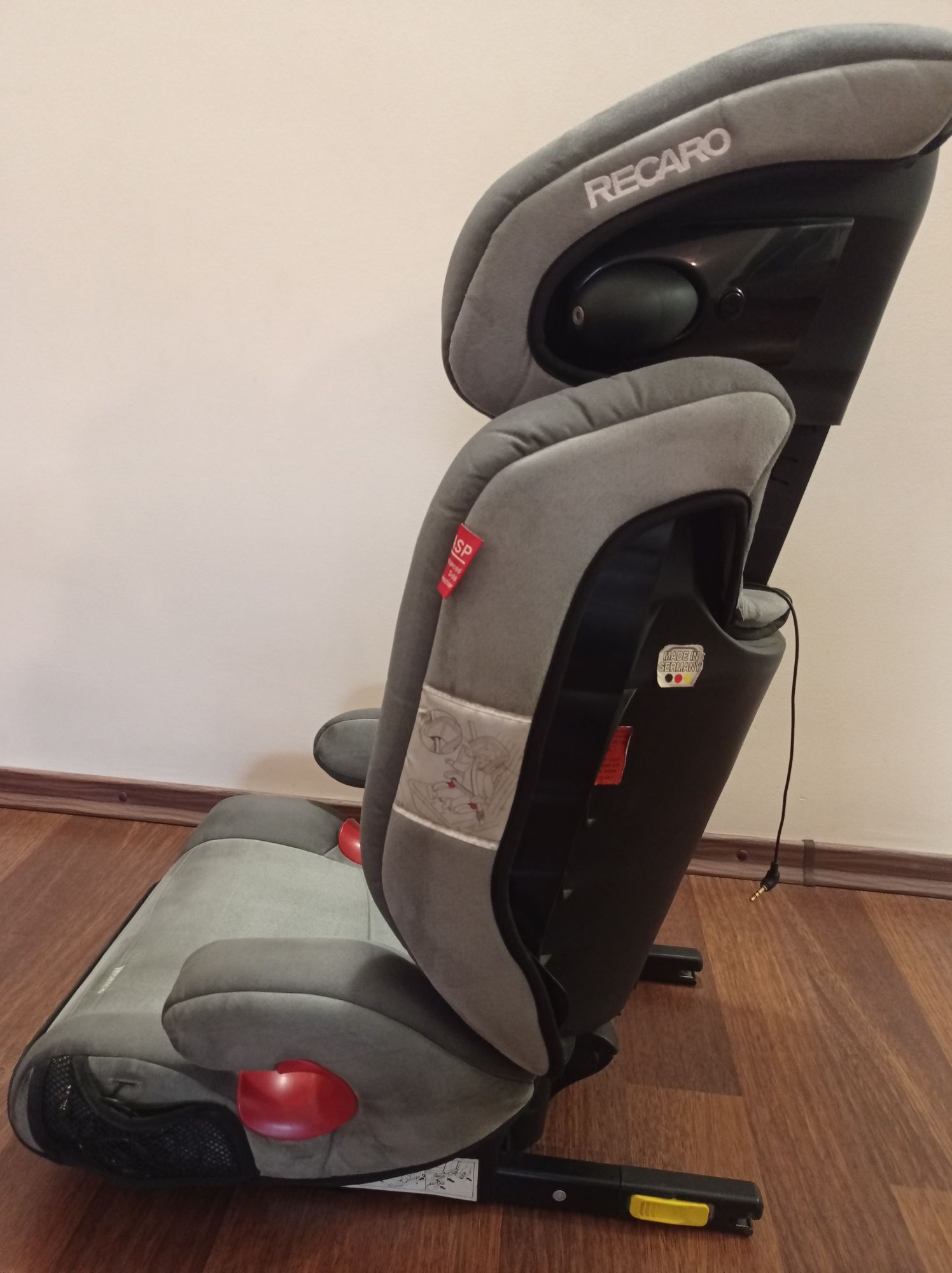 Автокресло Recaro Monza