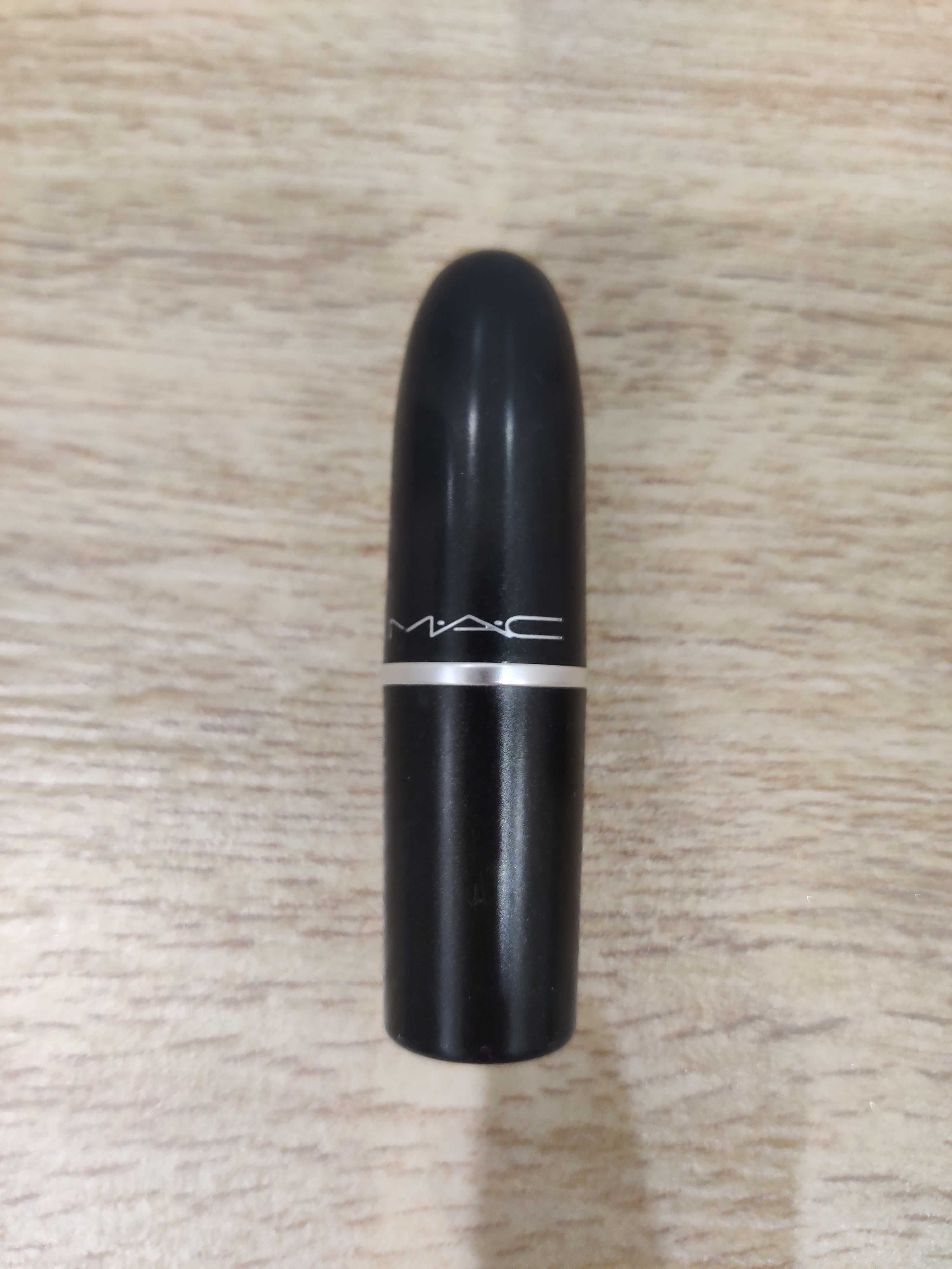 MAC Please Me pomadka do ust matowa
