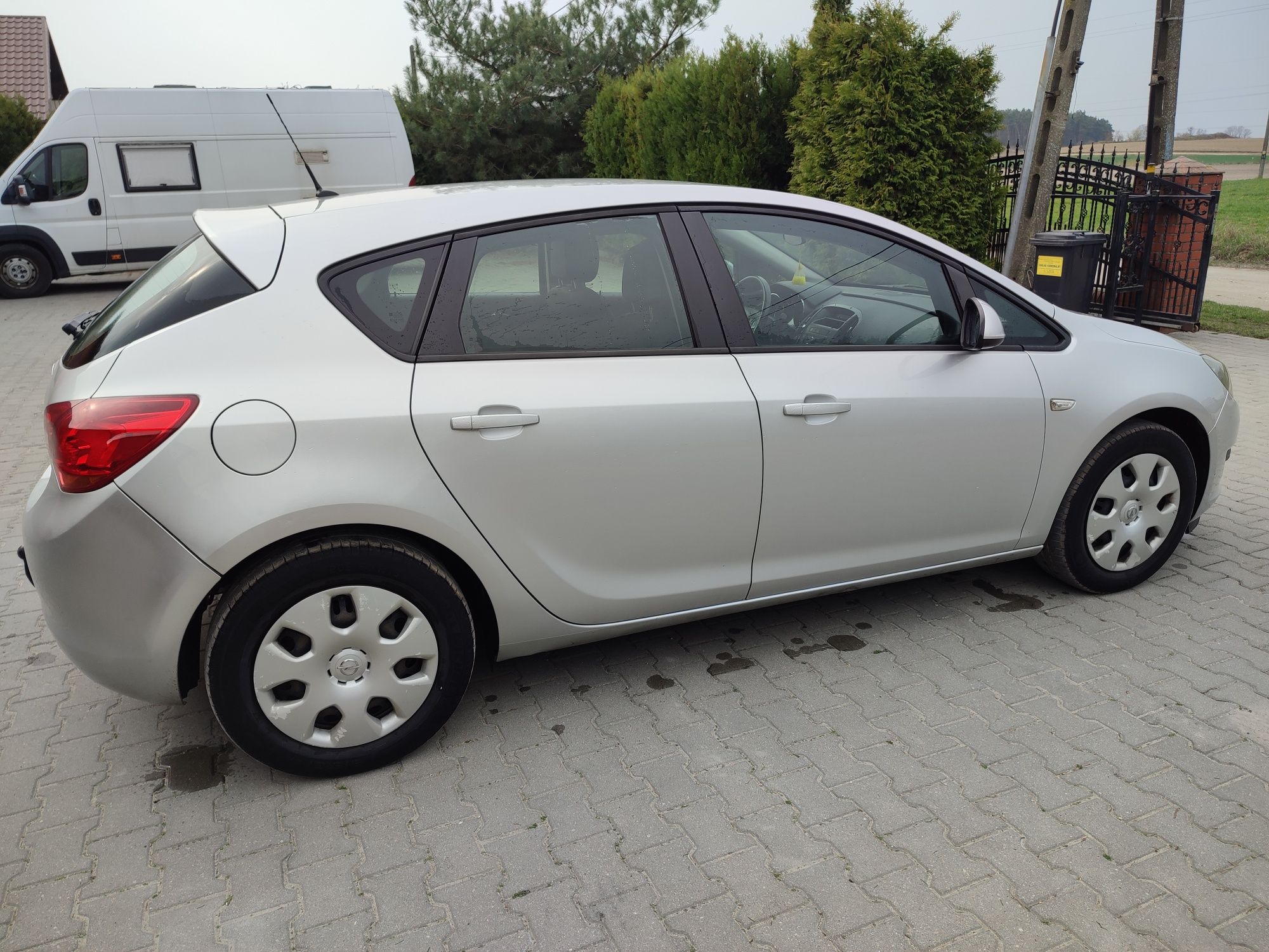 Astra 1,4t 2015r