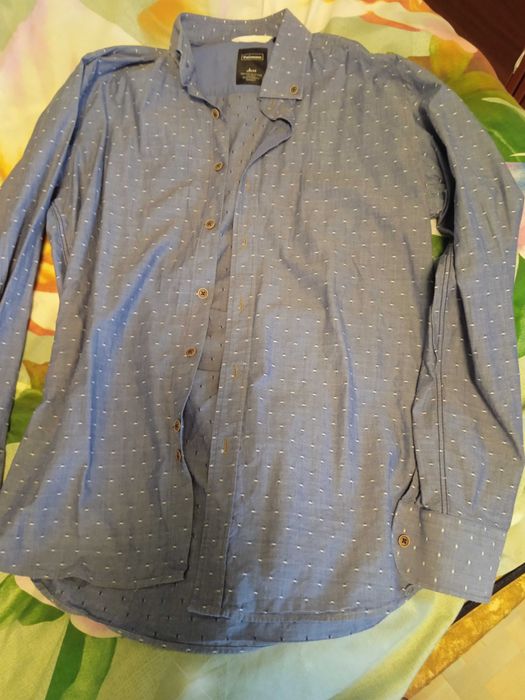 продам рубашку vaismann муж разм S  б/у    отличное состояние