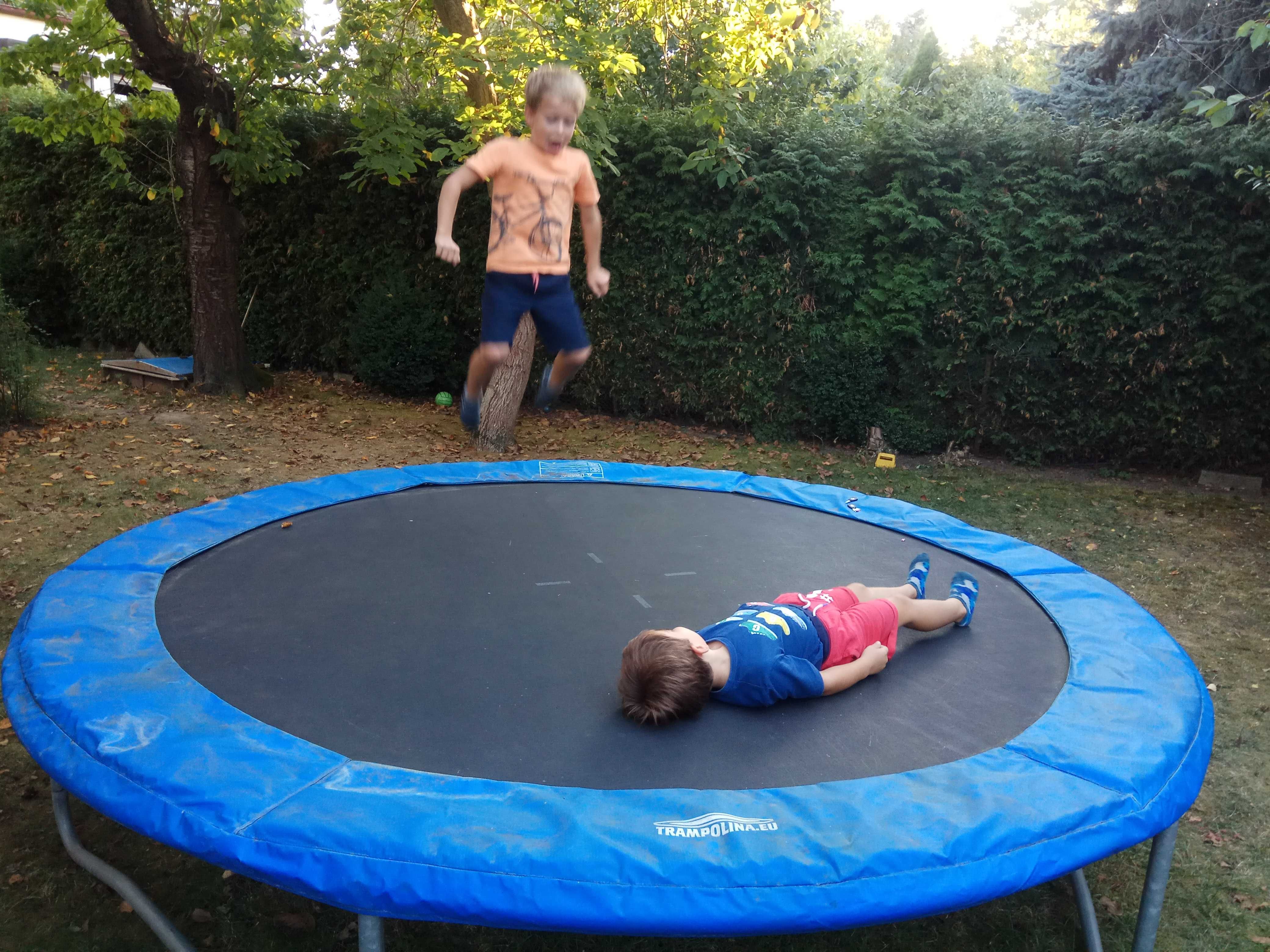 Trampolina ogrodowa 310cm możliwość wysyłki, 10ft zadbana, zakonserwow