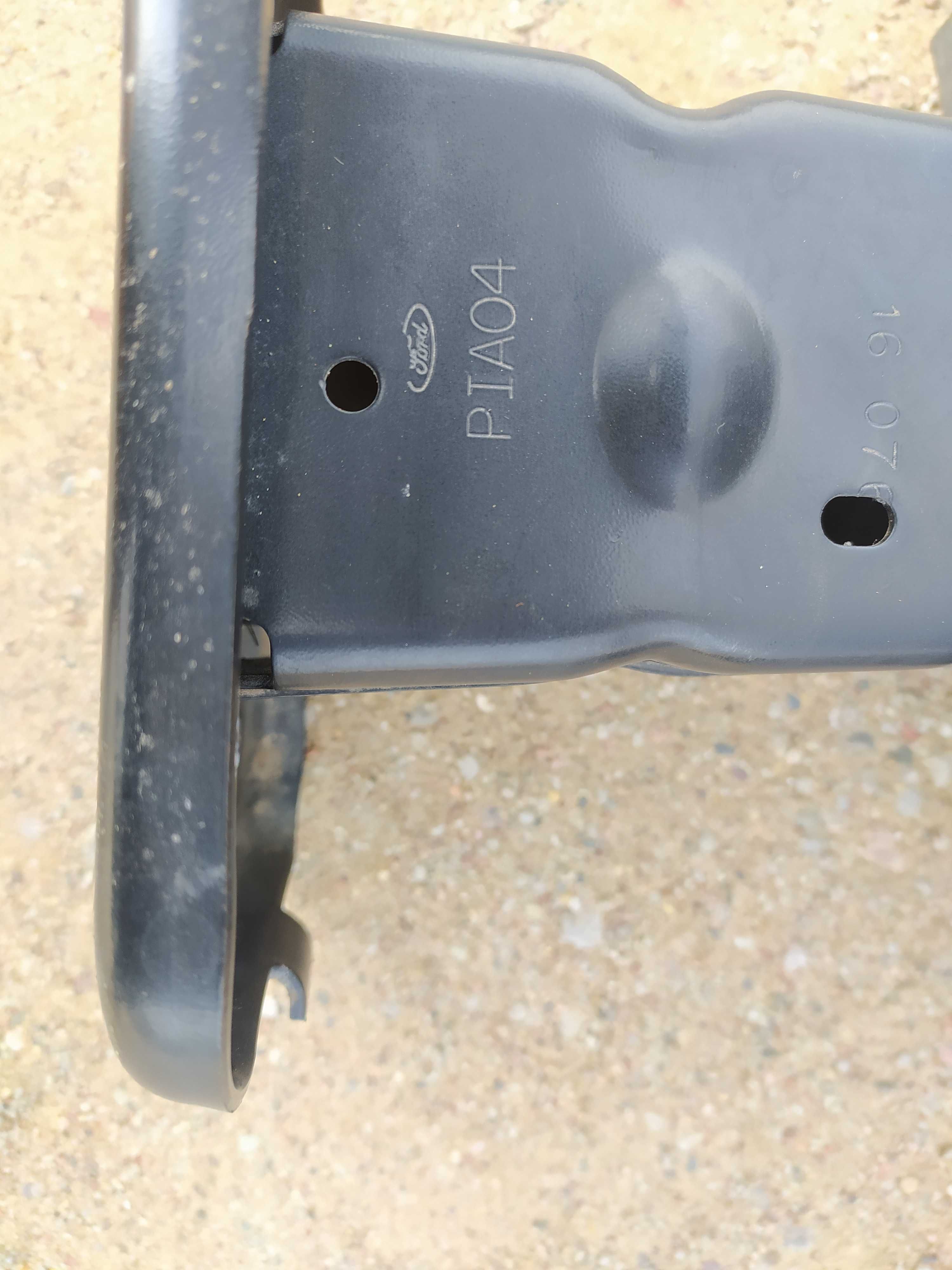 Ford Kuga/Escape MKII Lift Belka Zderzaka Tył Wzmocnienie Stan Idelny