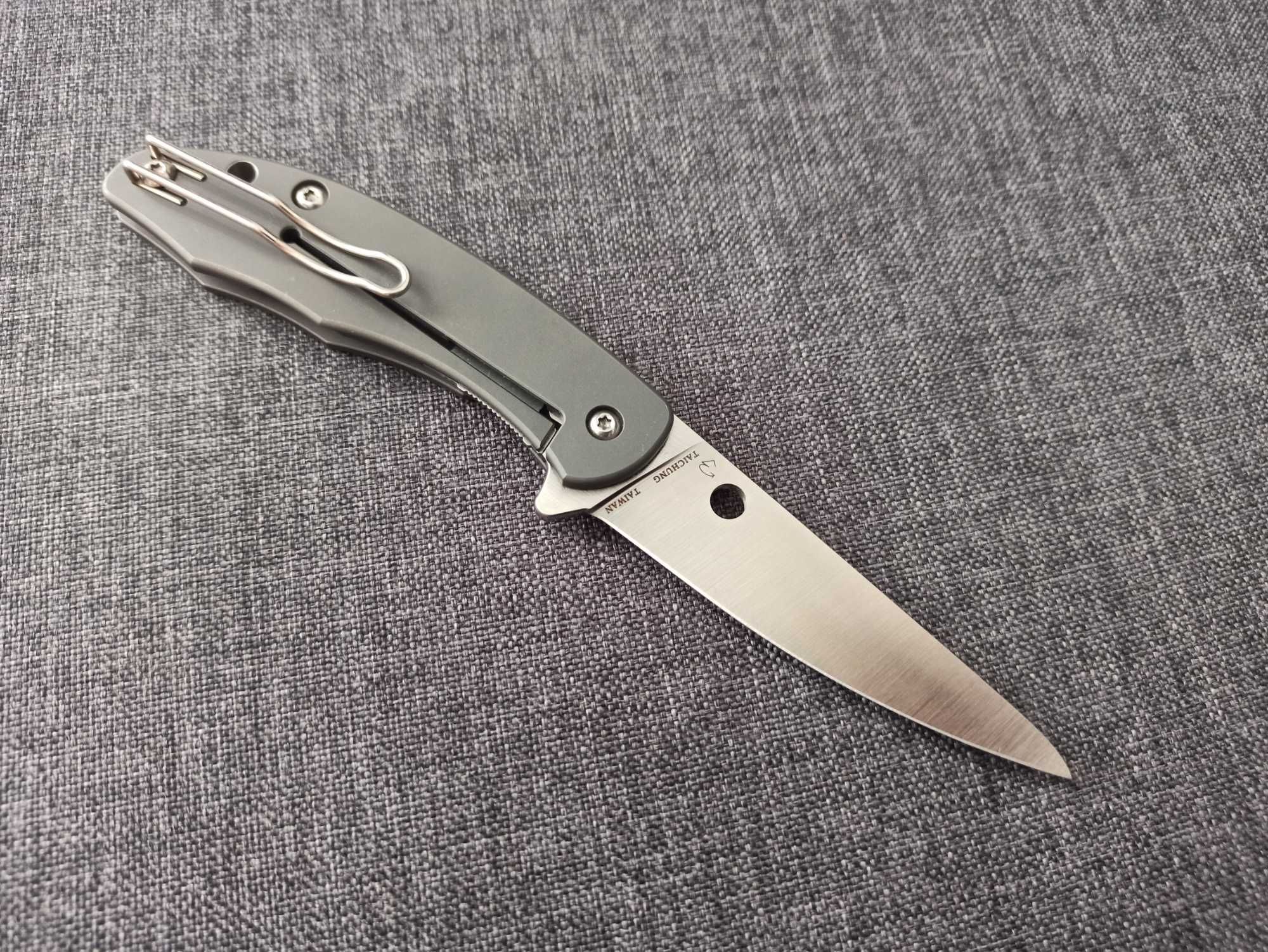 Nóż Spyderco Mantra 2