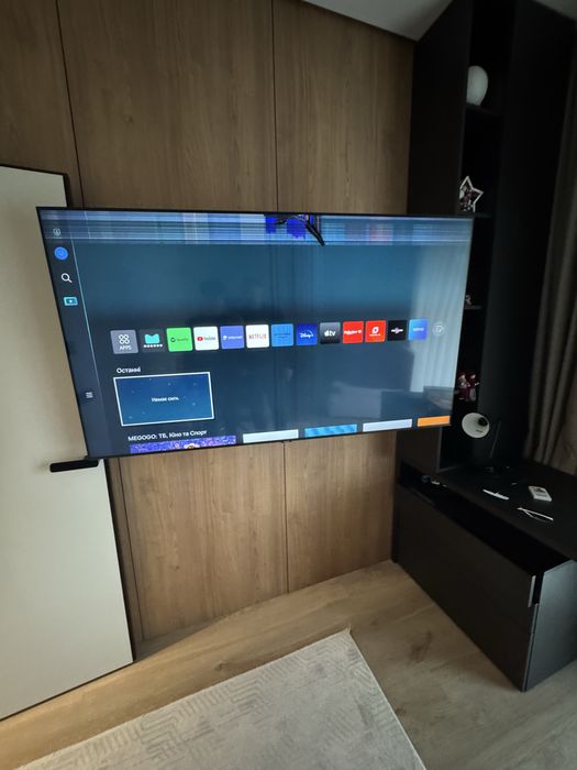 Телевізор Samsung 65 дюймів