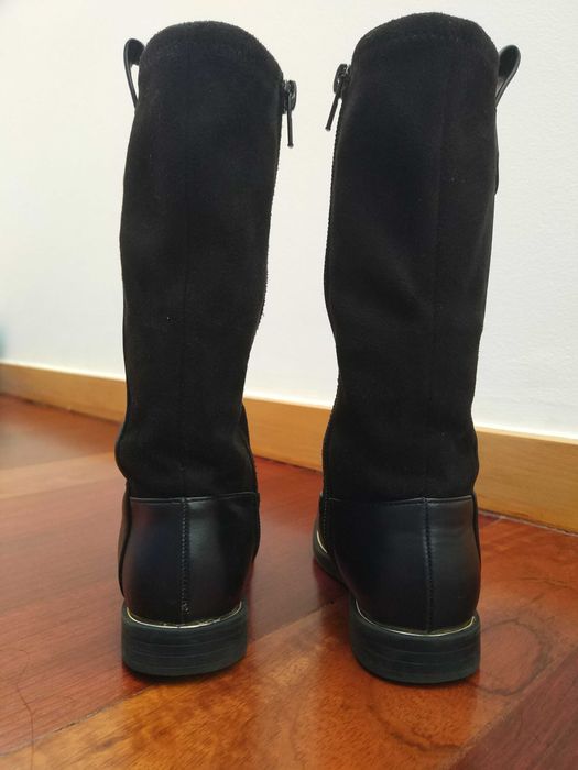 Botas pele e camurça menina