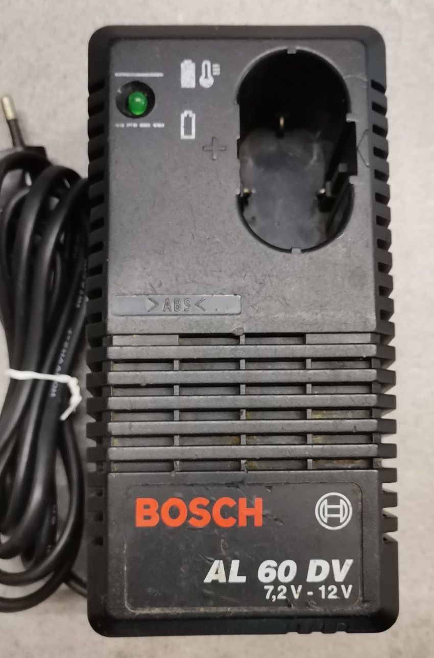 Ładowarka Bosch AL60DV 7,2V-12V sprawna