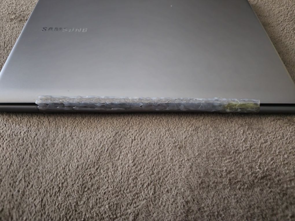 Notebook SAMSUNG NP530U3C-A09NL