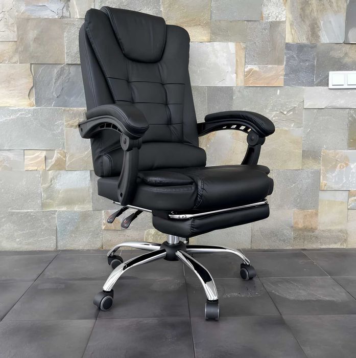 Кресло офисное компюторное с подставкой для ног крісло офісне стул