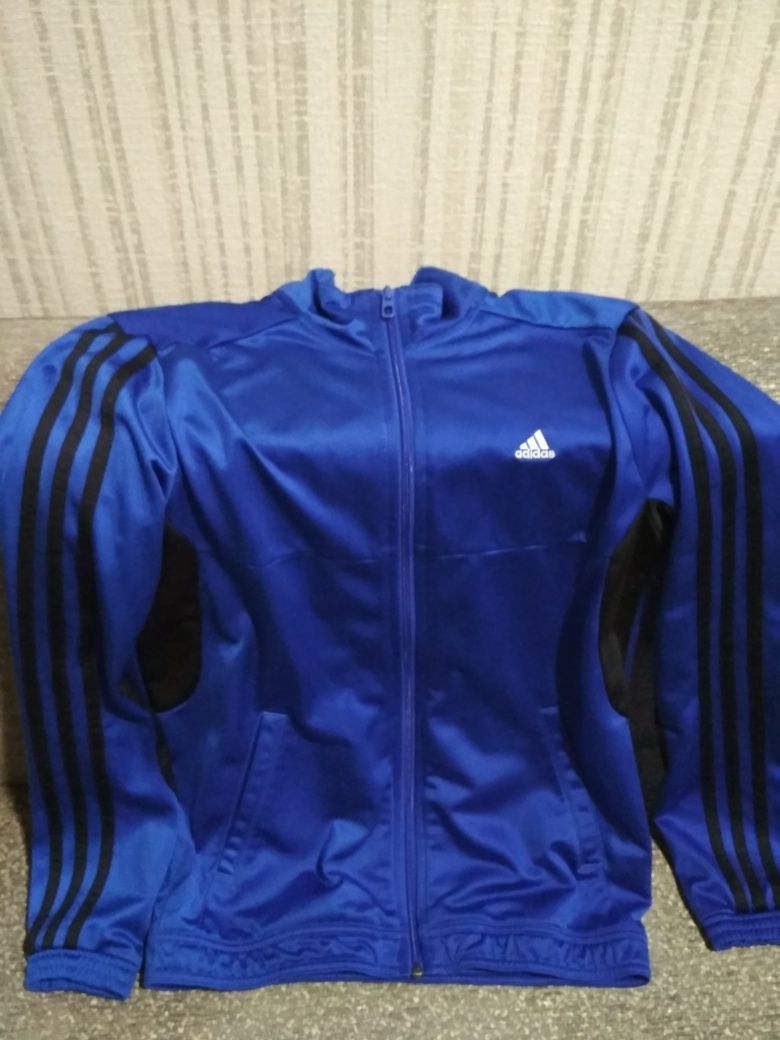 Спортивная кофта Adidas