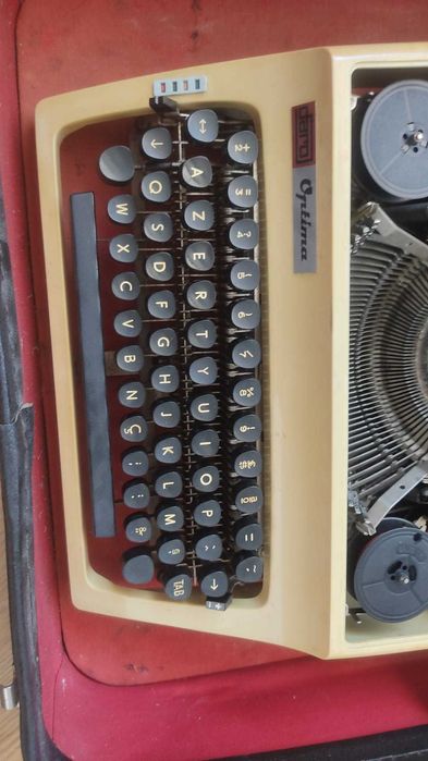 Máquina de escrever