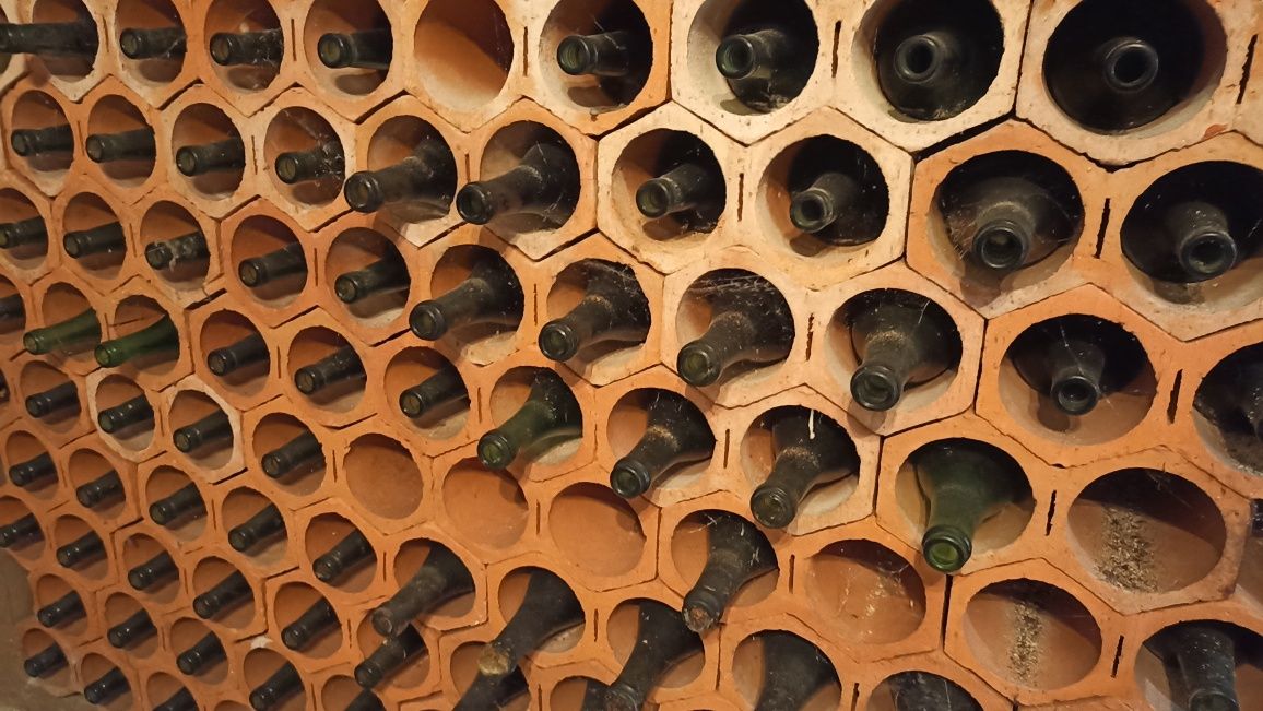 Garrafeira hexagonal dupla