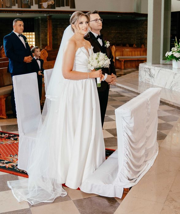 Okazja!! Sprzedam klasyczną suknia ślubna mikado.