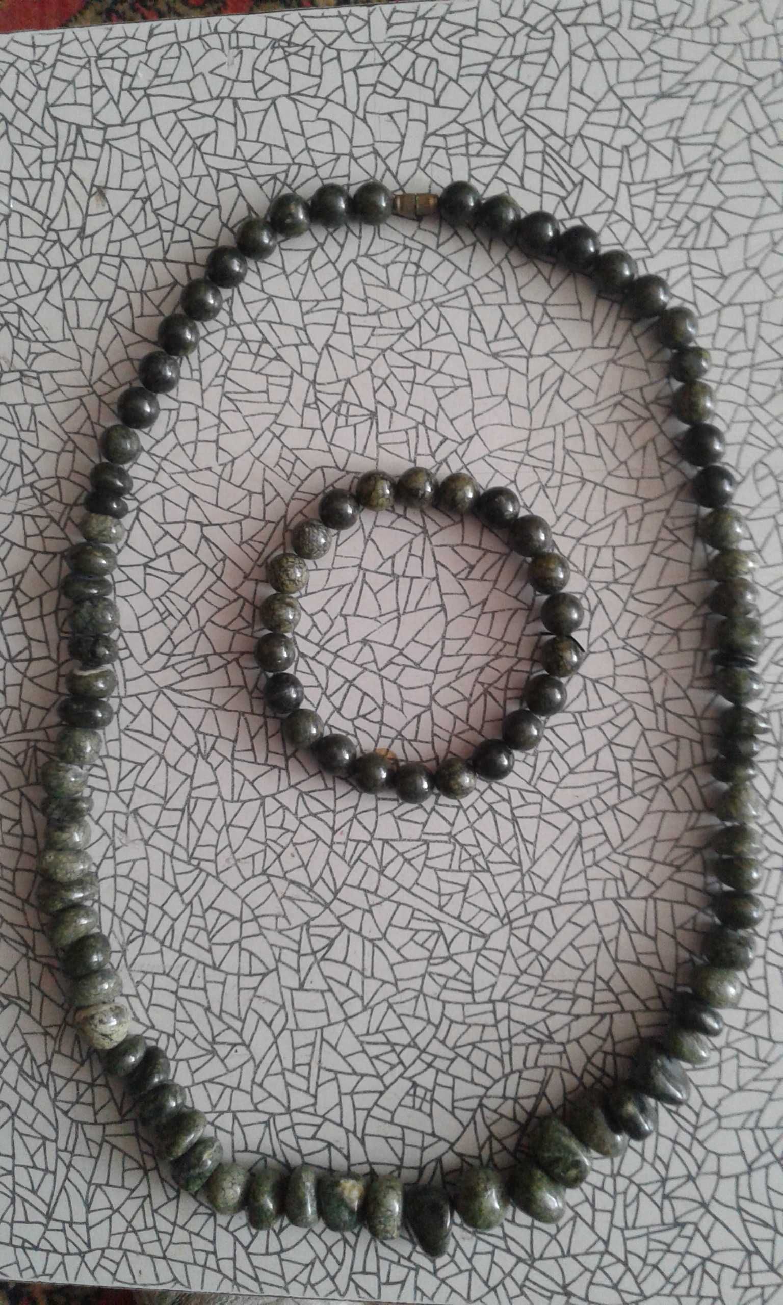 Комплект (бусы+браслет)из серпентина,натуральный камень змеевик