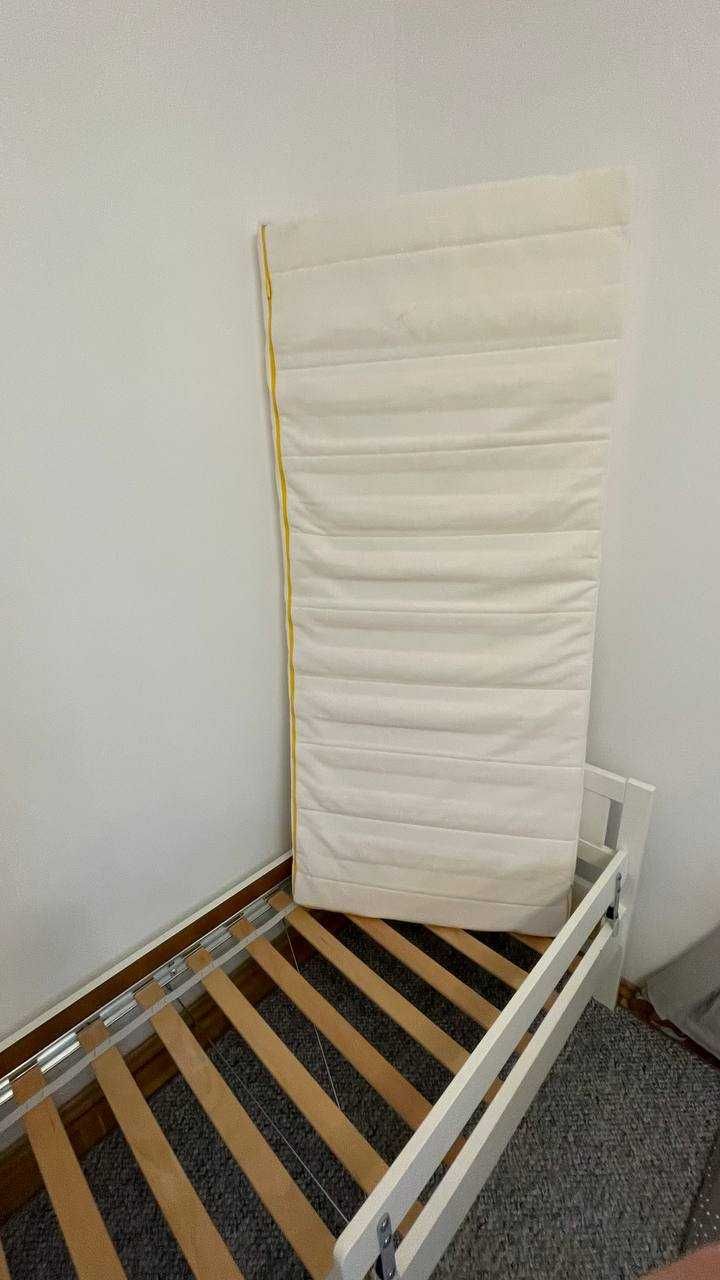 łóżko z materacem dla dzieci