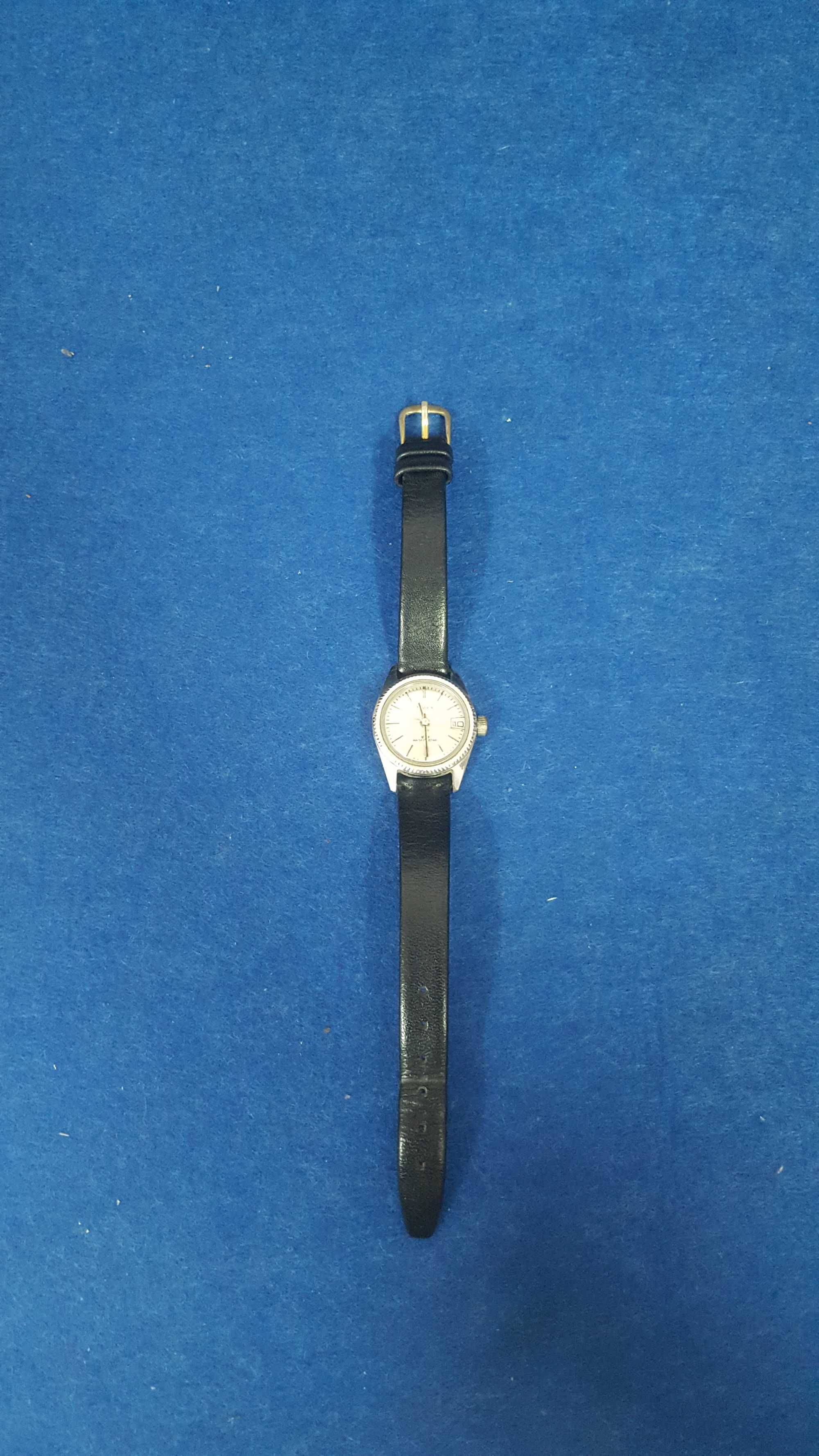 Relogio Vintage Timex com data water resistant