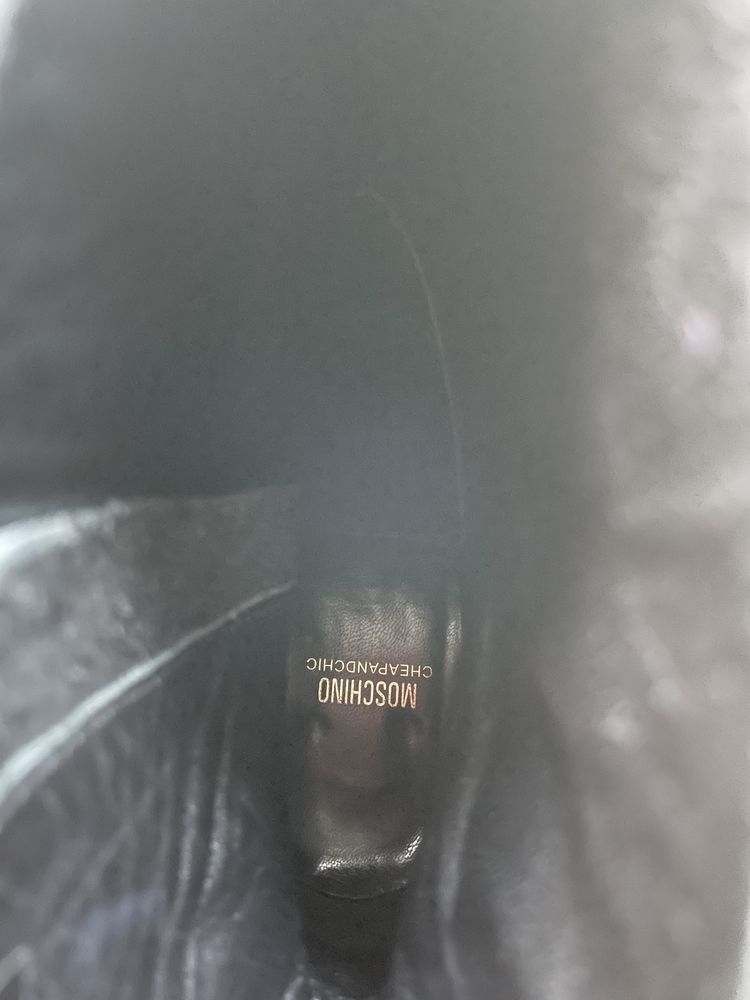 premium brand, orginalne botki Moschino, r. 39, stan bdb, skóra